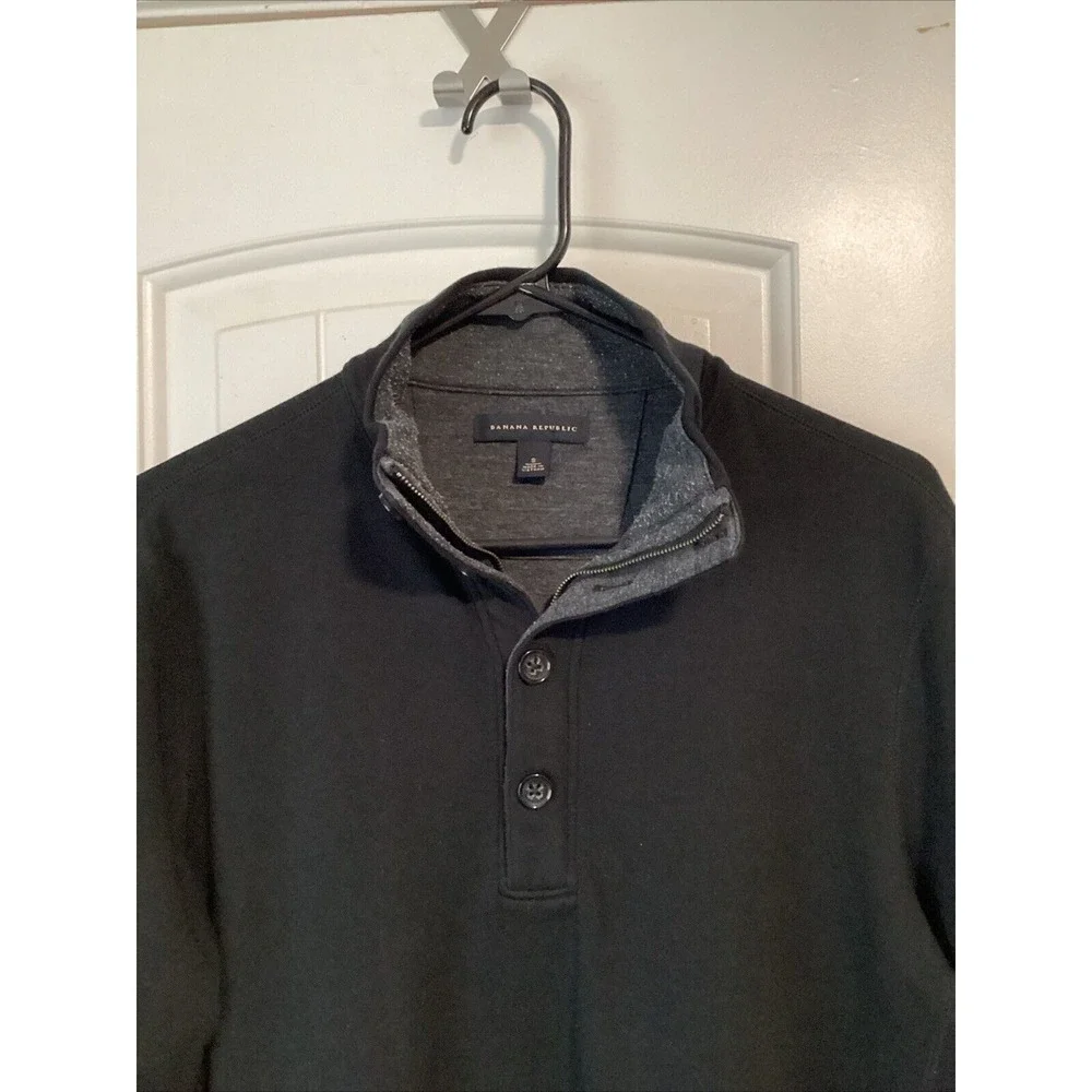Banana Republic Sweater Mens Small Mock Neck Black Buttons
